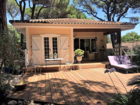 Chalet in Gassin with private terrace